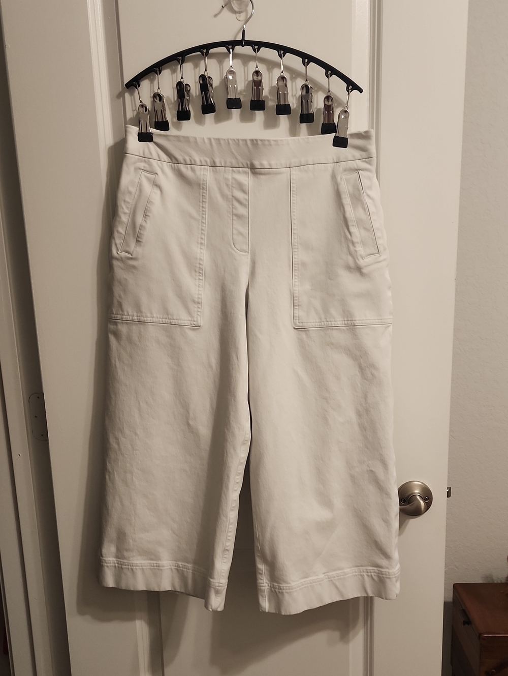 Spanx ON-THE-GO KICK FLARE PANT WITH SILVER LINING TECHNOLOGY White Large